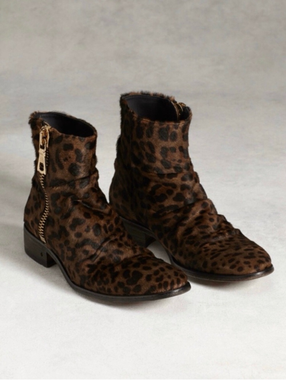 John Varvatos Collection Richards wide zip sharpei boot. Size 8.5 EU 41.5